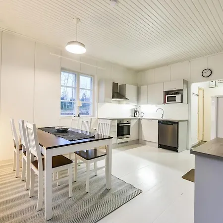 Σαλέ Kalastajan Unelma - Oma Ranta Ja Laituri - Vesillelaskuramppi Raseborg