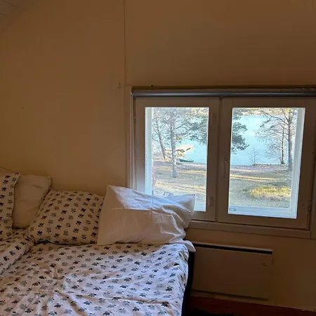 Kalastajan Unelma - Oma Ranta Ja Laituri - Vesillelaskuramppi Dağ evi Skogby