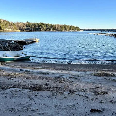 Kalastajan Unelma - Oma Ranta Ja Laituri - Vesillelaskuramppi *