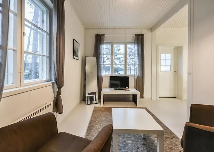 Kalastajan Unelma - Oma Ranta Ja Laituri - Vesillelaskuramppi Расеборг